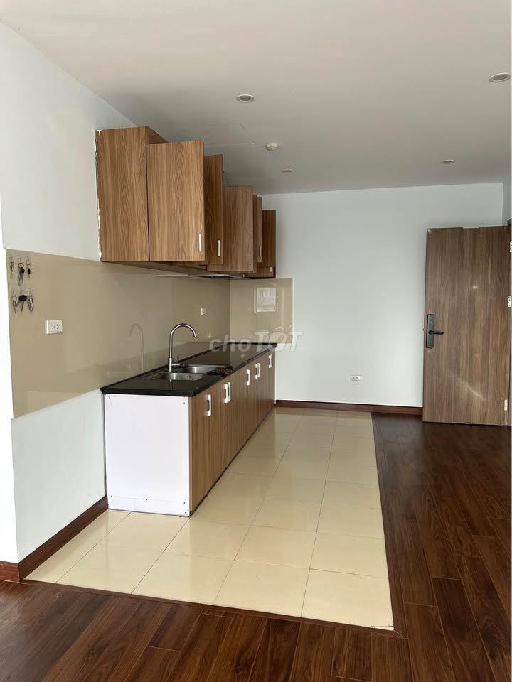 C/c 8xPlus Trường Chinh cho thuê căn 2PN không nội thất giá chỉ 8tr/th