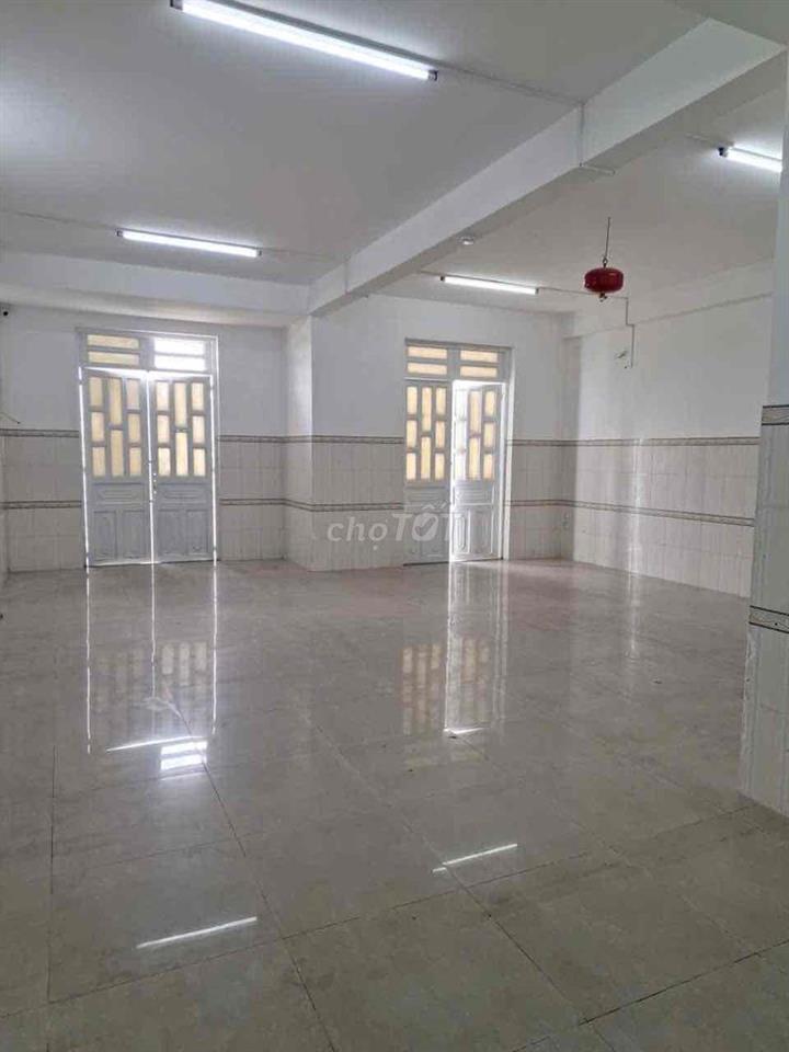 cho thuê toà nhà mới , mặt tiền lê thúc hoạch