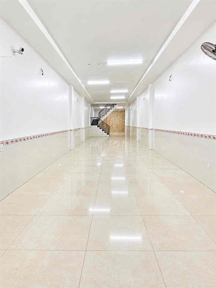 cho thuê nhà đẹp, diện tích rộng mặt tiền đường