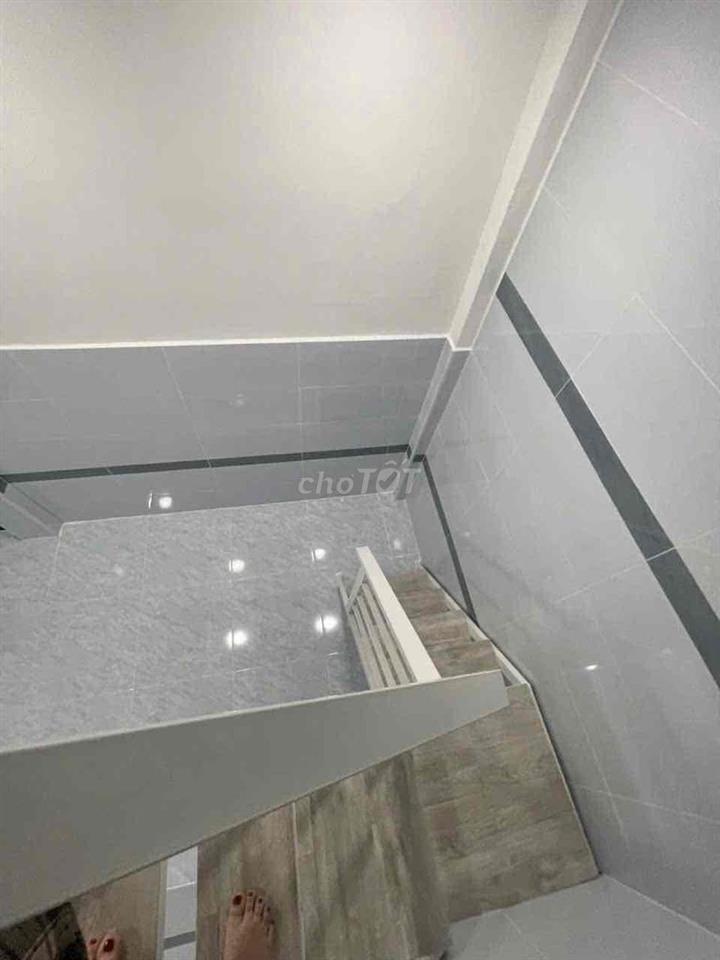 cho thuê nhà mới, hẻm 3m có máy lạnh,