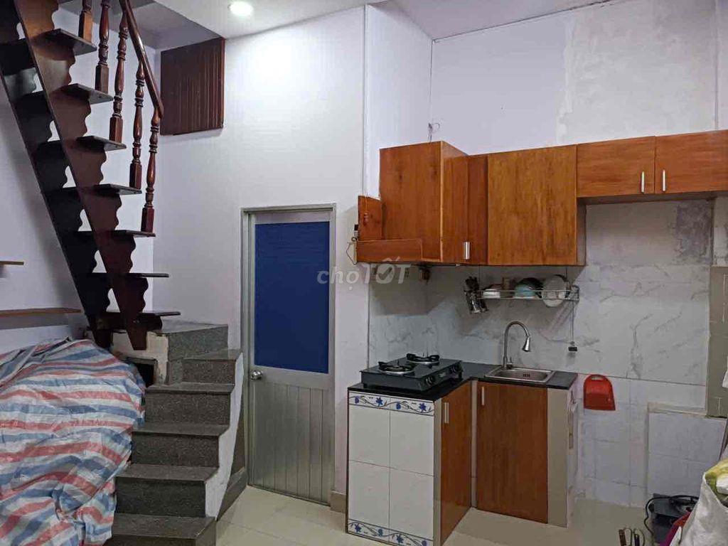 cho thuê nhà mới đang sơn sửa giá rẻ, bùi thế mỹ