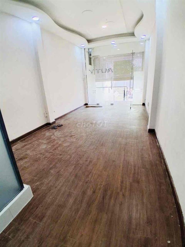 Cho Thuê Mặt Bằng riêng biệt có sân để xe rộng