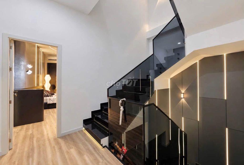 🔥NHÀ ĐẸP 3 TẦNG MẶT TIỀN ĐƯỜNG 5M HOÀ CƯỜNG BẮC