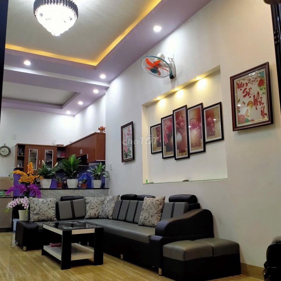 Bán nhà 1 trệt 1 lầu