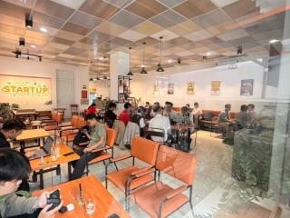 SANG NHƯỢNG QUÁN CAFE VĂN PHÒNG & HỌC TẬP – DOANH THU ỔN ĐỊNH