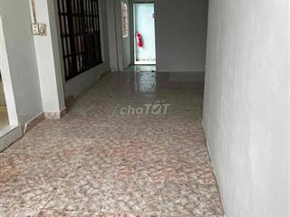 phòng trọ gần cầu vượt Linh xuân, giờ giấc tự do