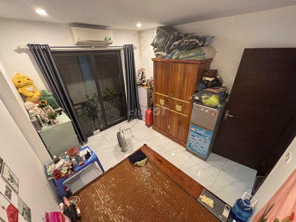 NHÀ CHÍNH CHỦ SỐ 12 NGÕ 18 ĐỒNG NHÂN,GẦN KĐT ĐÔ NGHĨA 3PN GIÁ 4.95 TỶ