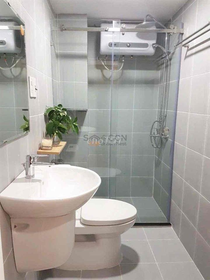 STUDIO GIẾNG TRỜI NGAY NGÃ TƯ PHÚ NHUẬN