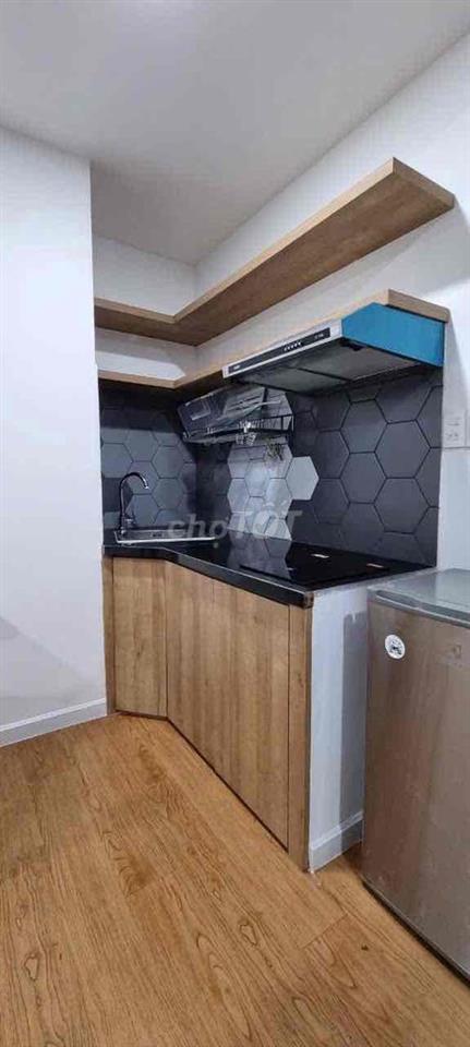 STUDIO GIẾNG TRỜI NGAY NGÃ TƯ PHÚ NHUẬN