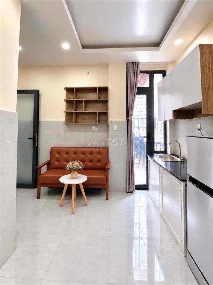 STUDIO BAN CÔNG NGAY CẦU THỊ NGHÈ, GIÁP Q1