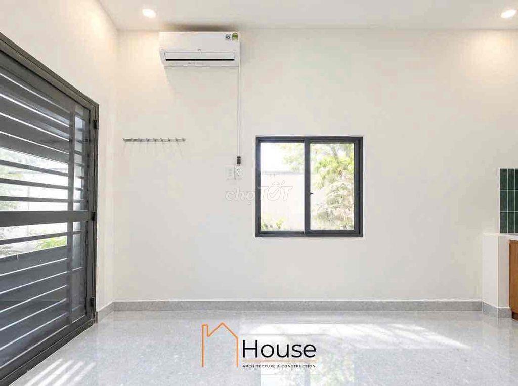 STUDIO BAN CÔNG SIÊU RỘNG GẦN HUTECH