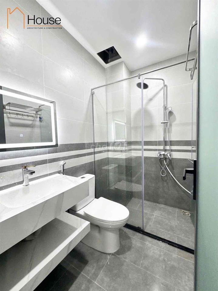 STUDIO BAN CÔNG SIÊU RỘNG GẦN HUTECH
