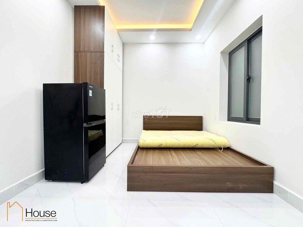 STUDIO BAN CÔNG SIÊU RỘNG GẦN HUTECH