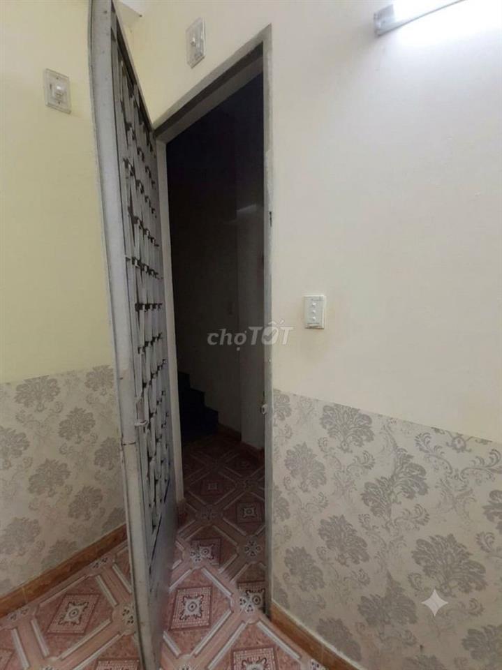 Thuê phòng trung tâm Quận 10, giá chỉ 1,8tr