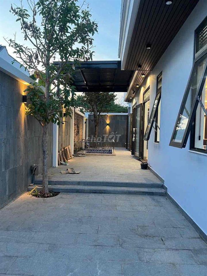 Cho thuê Villa 200m2 Bưng Ông Thoàn, Long Trường (Q9 cũ)