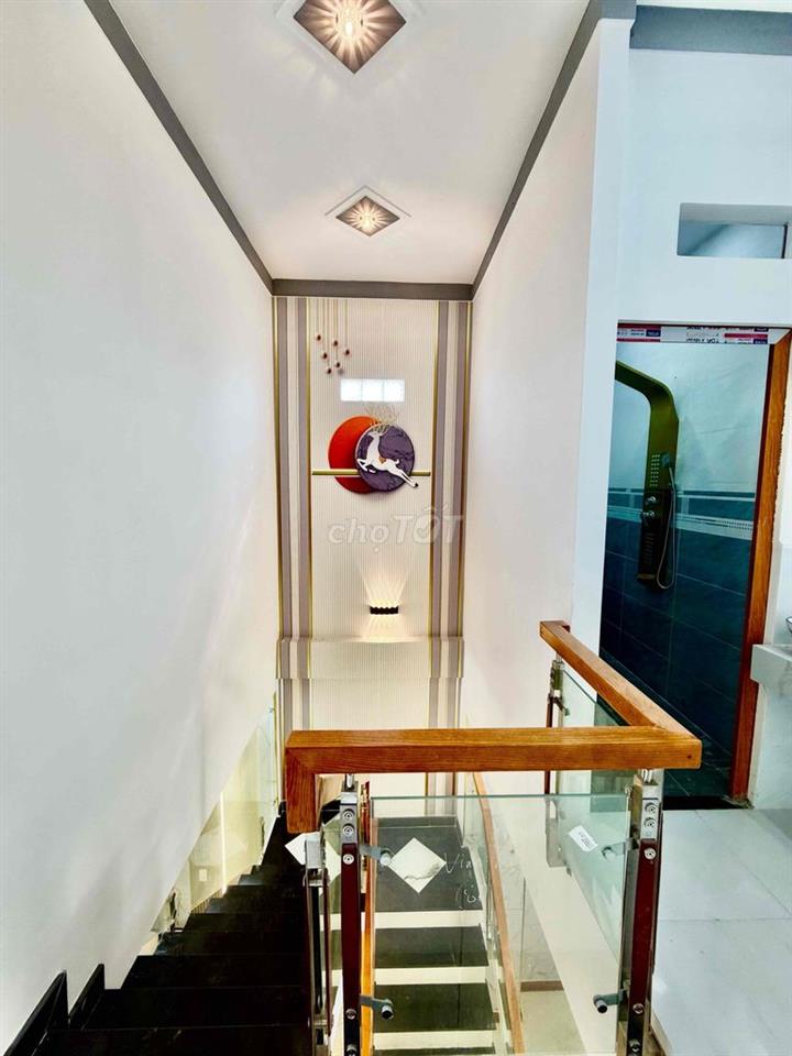 Bán Nhà 207m2 ,4 PN & 3 WC Tỉnh Lộ 824 - Long An sổ hồng riêng  CCg