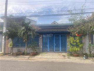 Nhà mái thái đẹp