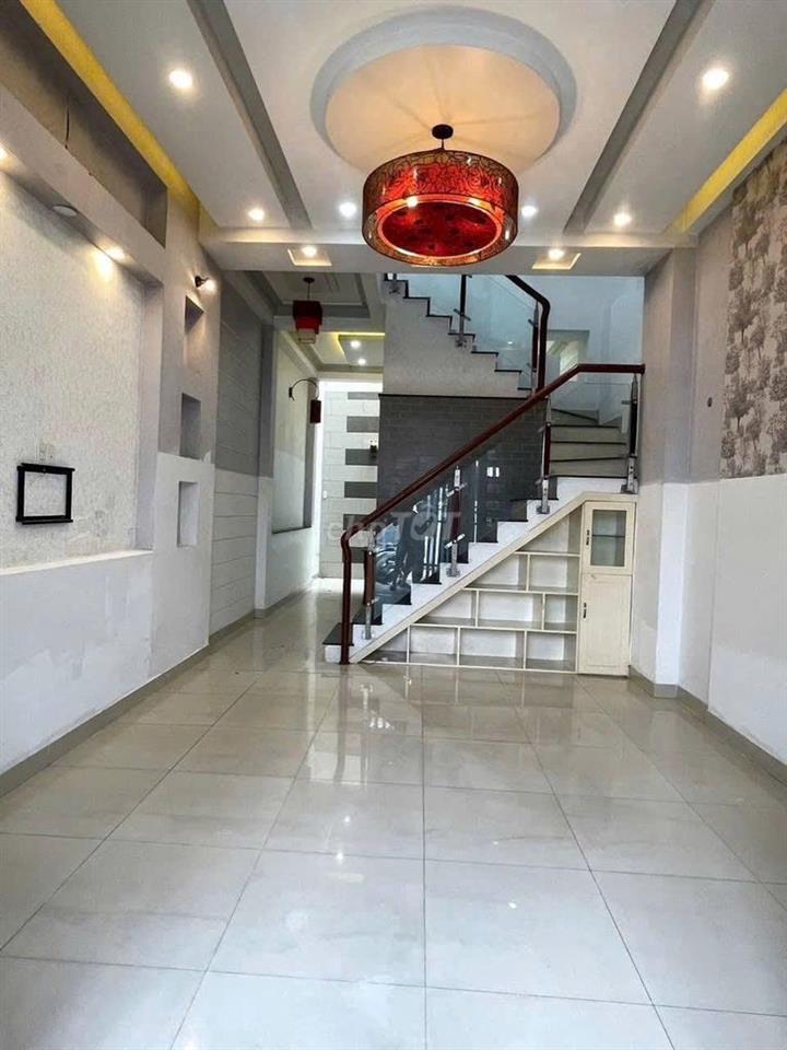 Nhà riêng 1 sẹt Huỳnh Văn Bánh 2PN (99.7m2) Sẵn nội thất, giá 14 tr/th
