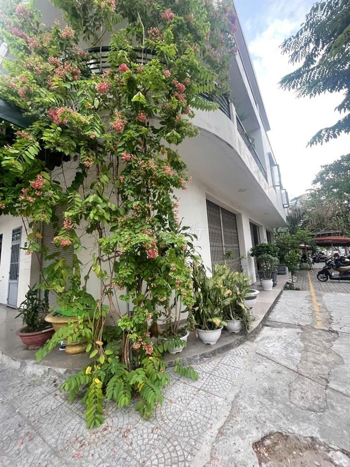 Cho thuê mặt bằng Khúc Hạo, Bùi Huy Bích