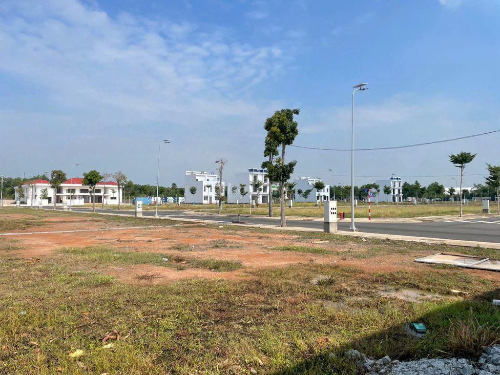 Chủ gửi bán lô 80m2 gần KCN VSIP, VĐ4, Cao Tốc - Giá chỉ 980tr, Sổ sẵn