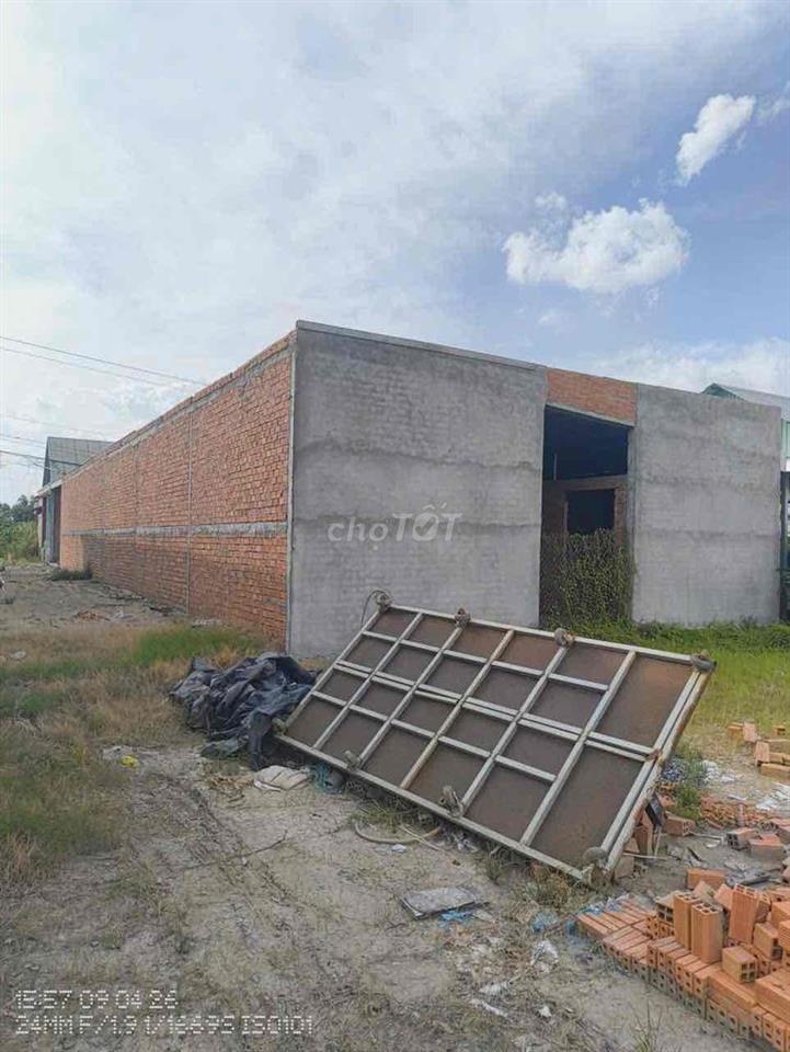 Hai mặt tiền  Mặt tiền Quốc lộ N2  Ngang 14.5m  Mặt tiền sông 25m Dài