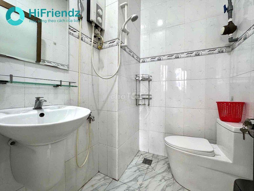 Studio Ban Công Đầy Đủ Nội Thất 25m2 Ngay Âu Dương Lân Q8 gần Parc Mal