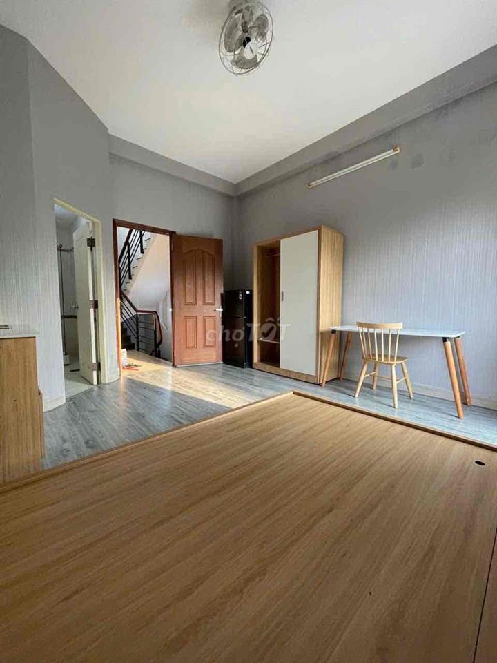 Studio Đầy Đủ Nội Thất Ban Công Ngay Khu Bình Phú Q6 Mới