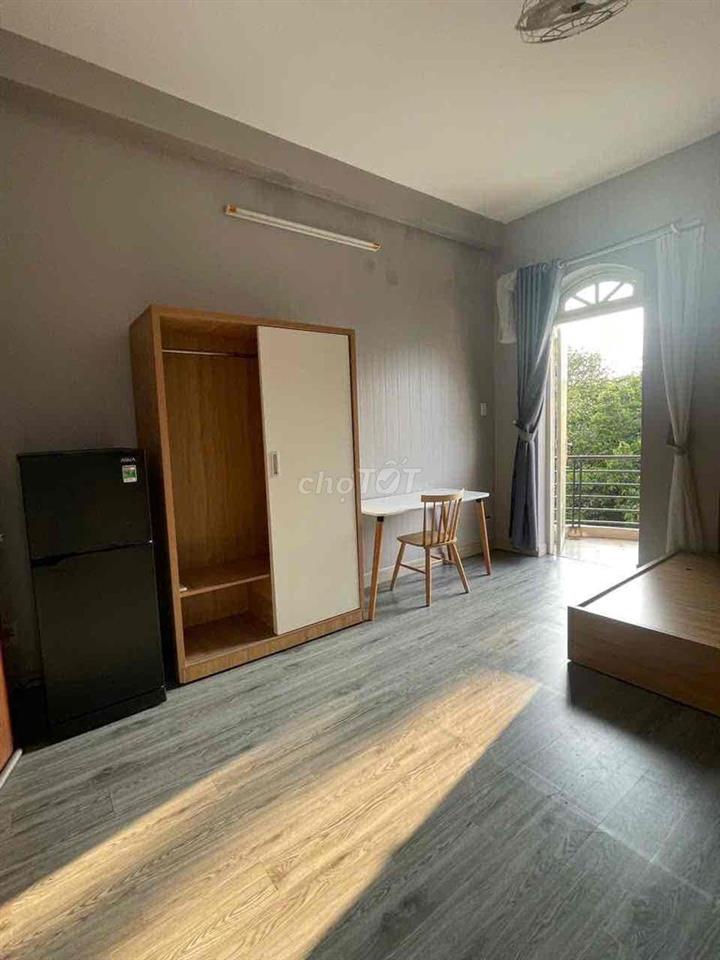 Studio Đầy Đủ Nội Thất Ban Công Ngay Khu Bình Phú Q6 Mới
