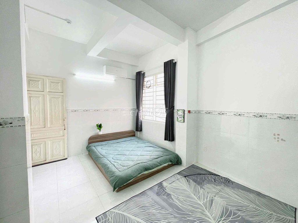 Studio Nội Thất Đầy Đủ 25m2 Gần Vòng Xoay Phú Lâm Q6