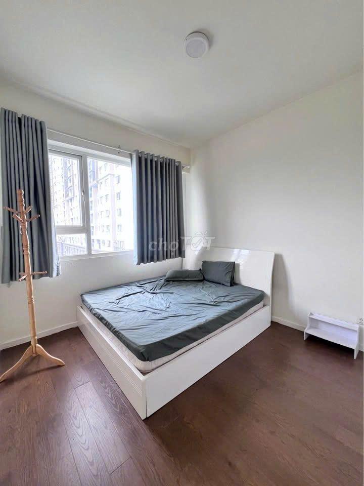 Căn góc 3PN Sacomreal 584-Lũy Bán Bích giá 10,5 tr/th 112m2, sẵn NT