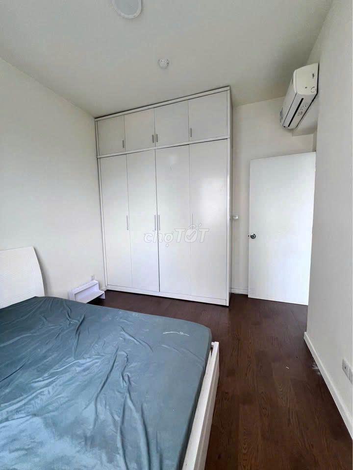Căn góc 3PN Sacomreal 584-Lũy Bán Bích giá 10,5 tr/th 112m2, sẵn NT