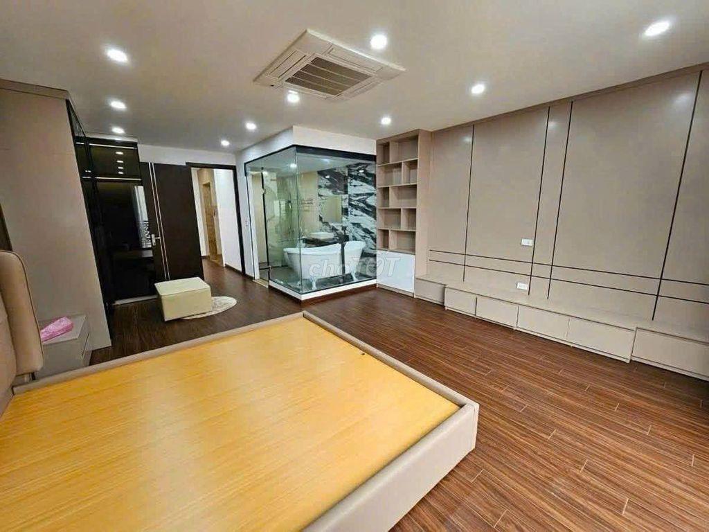 Nhà VIP Khu Gia Thuong - phố Nguyễn Văn Cừ - quá đẹp - 21 tỷ