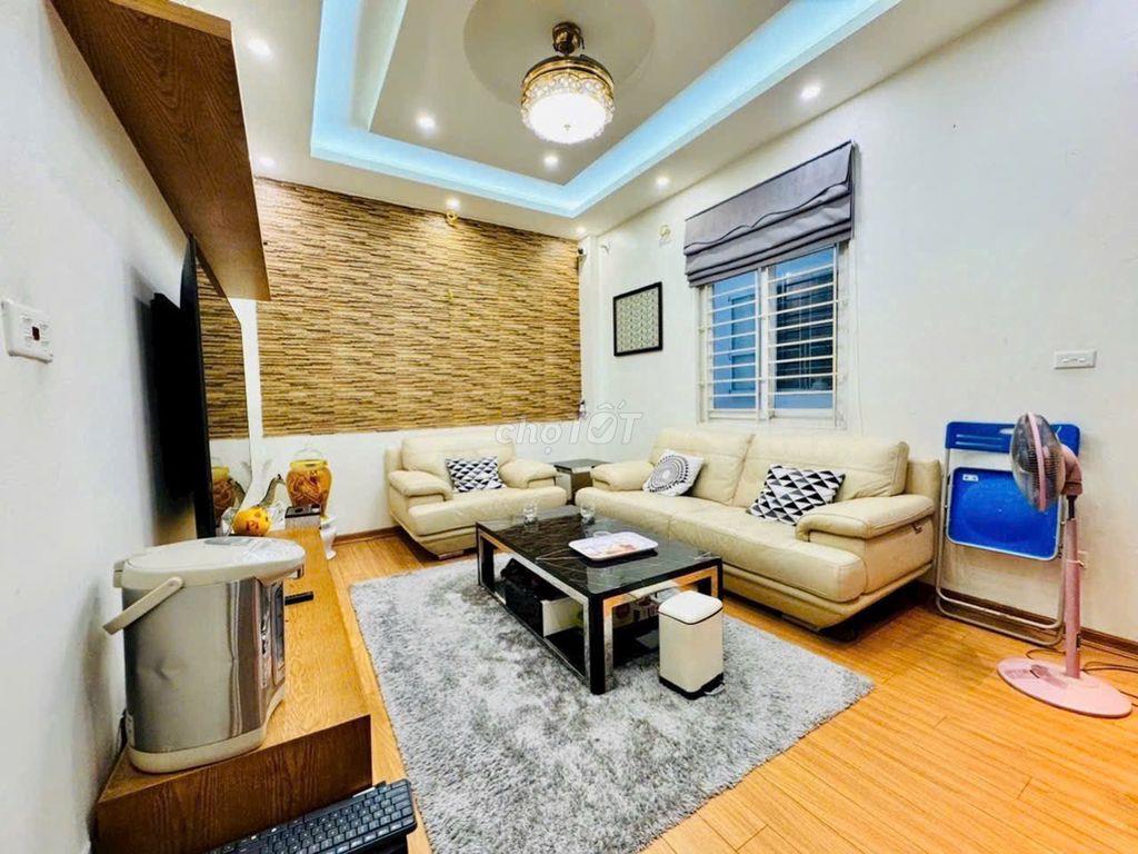 Nhà ngon khu VIP Gia Thụy - Nguyễn Văn Cừ - 8.5 tỷ