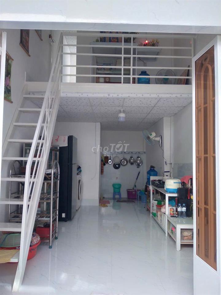 Cần bán gấp nhà mới xây, sổ hồng chính chủ
