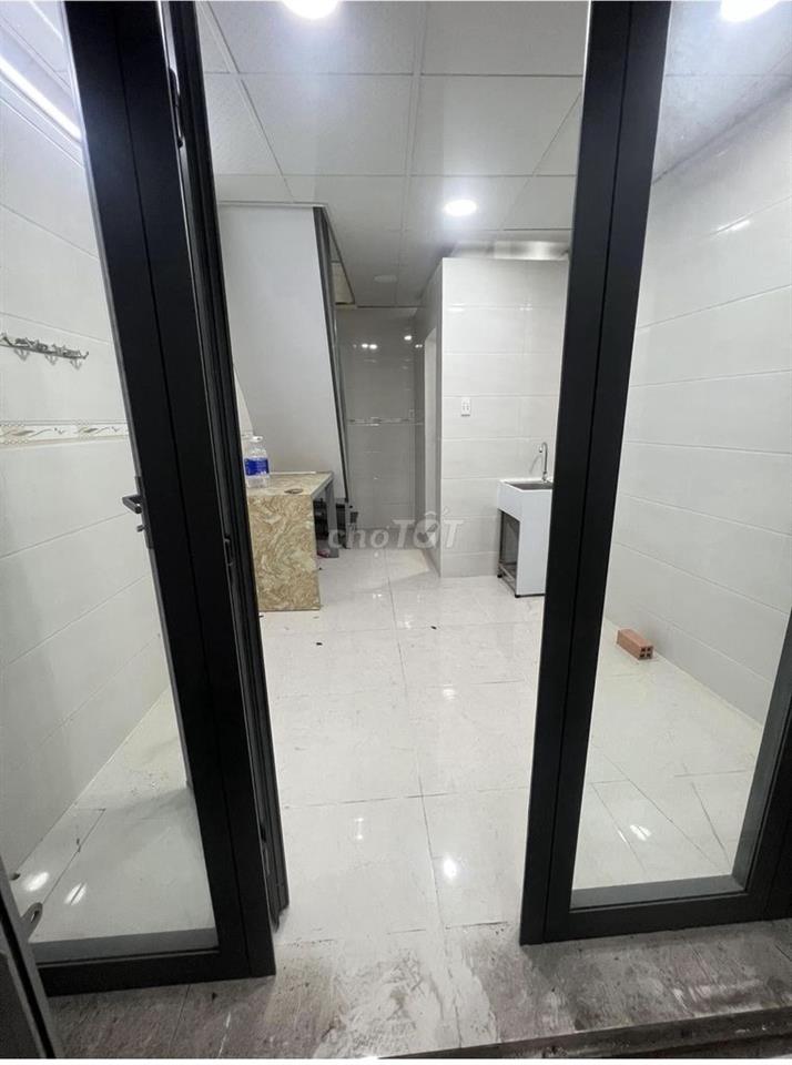 Nhà nhỏ xinh hẻm Phạm Văn Chí Q6 1tỷ8