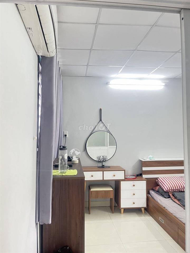 P. riêng lầu 1 nhà nguyên căn, full nội thất, free máy giặt, nước nóng