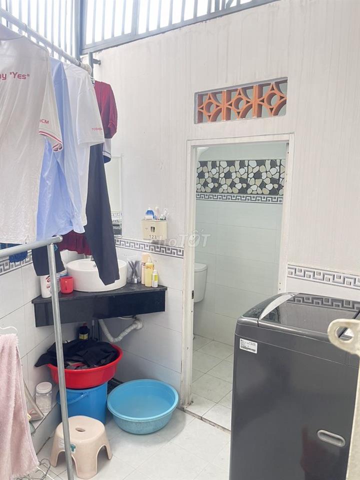 P. riêng lầu 1 nhà nguyên căn, full nội thất, free máy giặt, nước nóng