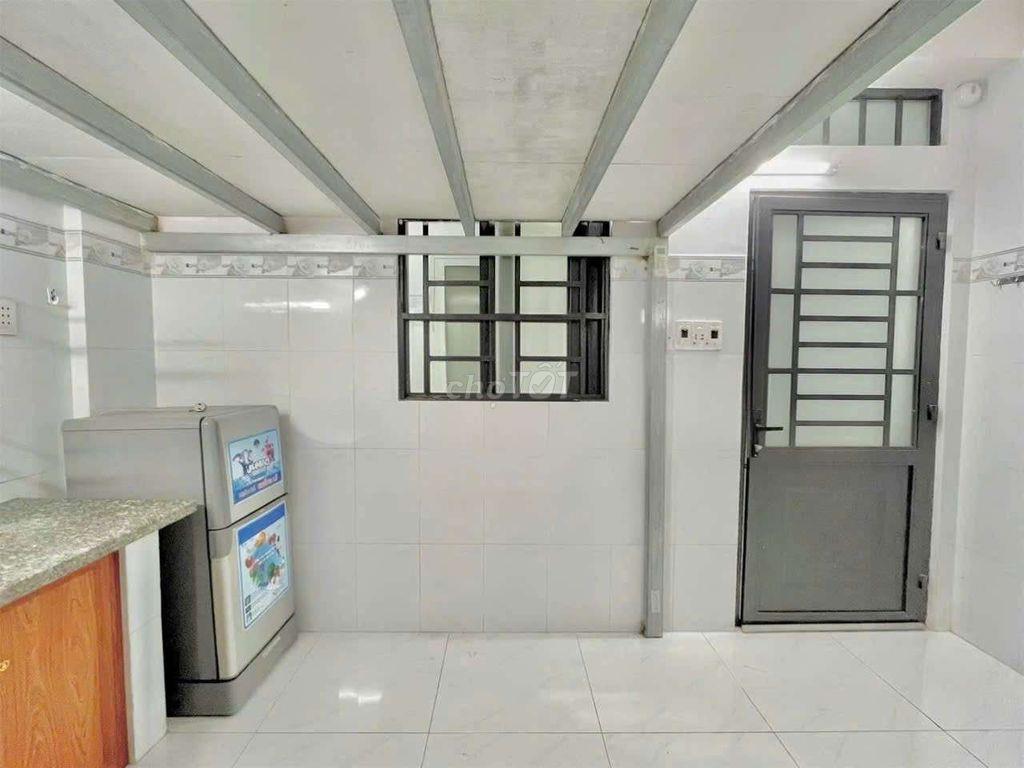 PHÒNG DUPLEX GẦN KHU CHẾ XUẤT, UFM, GO NGUYỄN THỊ THẬP, QUẬN 4 QUẬN 1