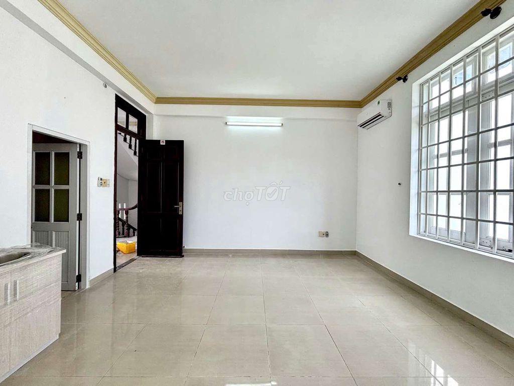 PHÒNG MỚI 100% CỬA SỔ SIÊU TO ĐI BỘ UFM CHỢ TÂN MỸ QUẬN 4 QUẬN 1