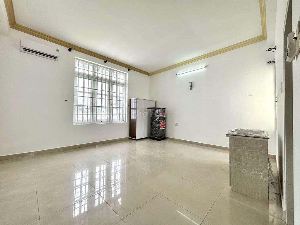 PHÒNG MỚI 100% CỬA SỔ SIÊU TO ĐI BỘ UFM CHỢ TÂN MỸ QUẬN 4 QUẬN 1