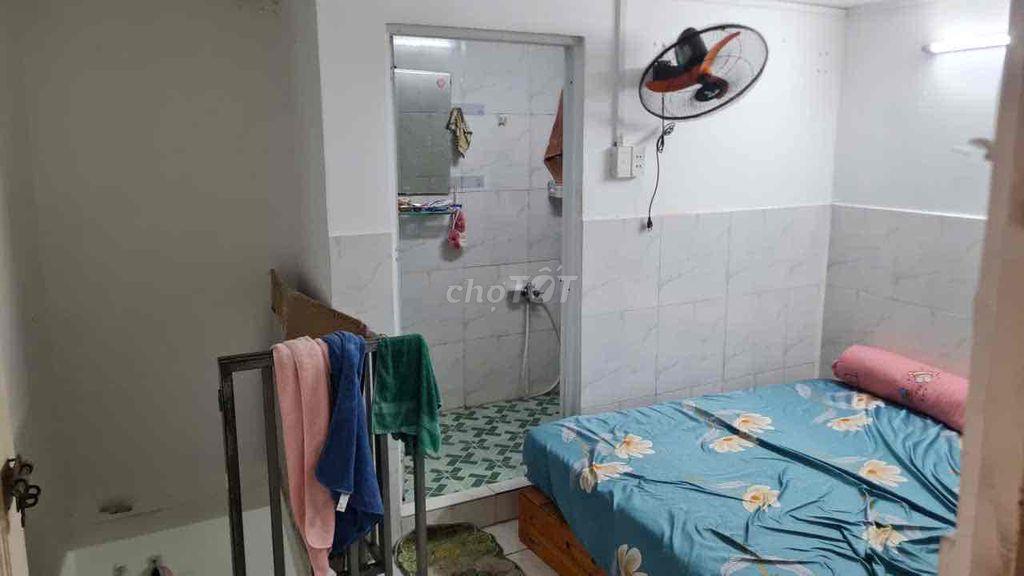 cần phòng ib mình nhé