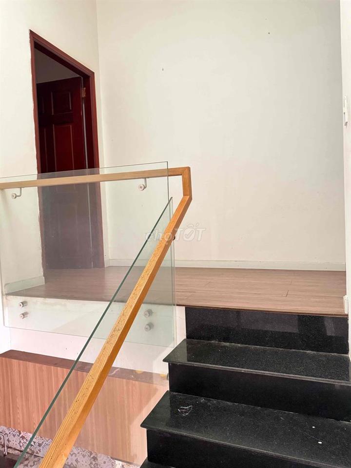 NHÀ PHỐ KDC LÊ THÀNH , BÌNH TÂN