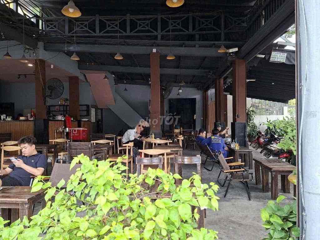 góc 2 mặt tiền ngang 15m dài 15m