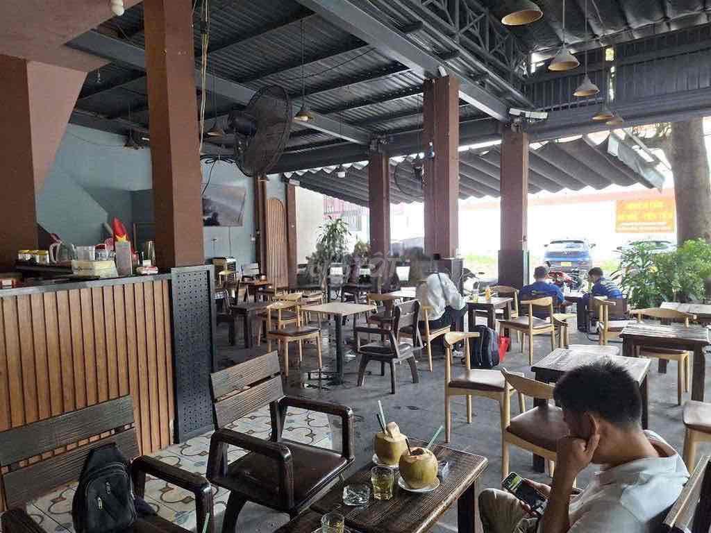 góc 2 mặt tiền ngang 15m dài 15m