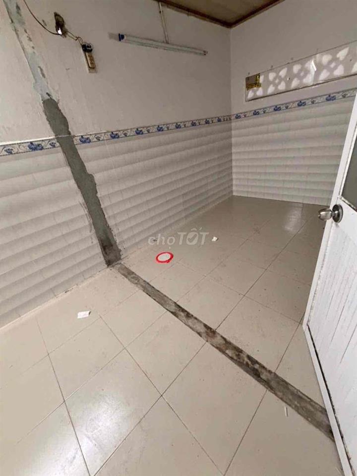 Ngang 6m dài 20m, 1 trệt 1 lầu, 5Pn