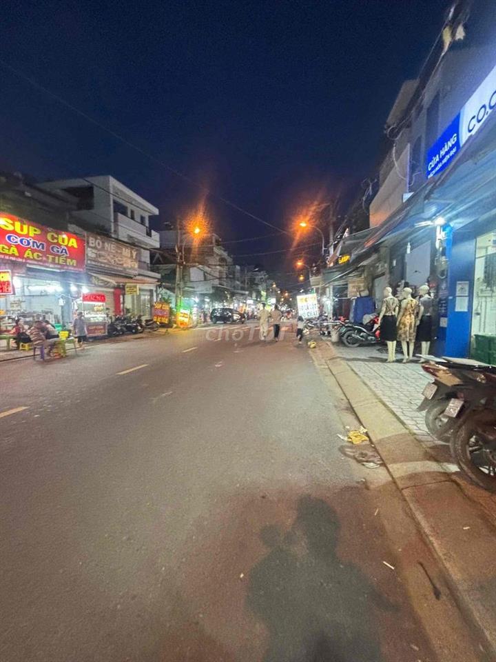 Siêu rẻ 29 Triệu mặt tiền lý chiêu hoàng Q6 Nhà gốc ngang 8m dài 30m