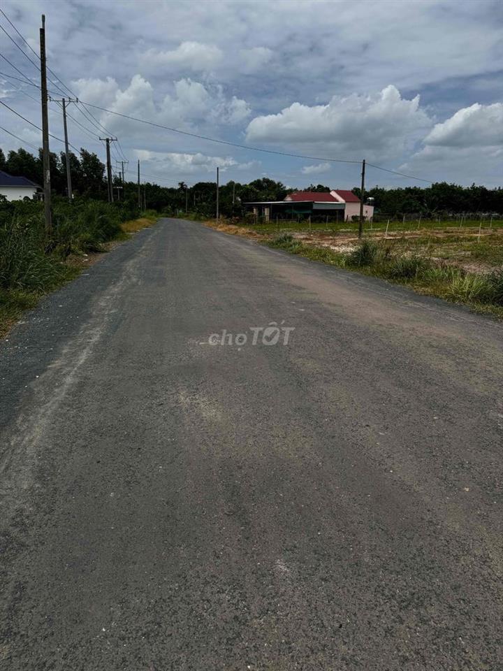Đất mặt tiền đường nhựa lớn tại khu phố 8 phường Chơn Thành