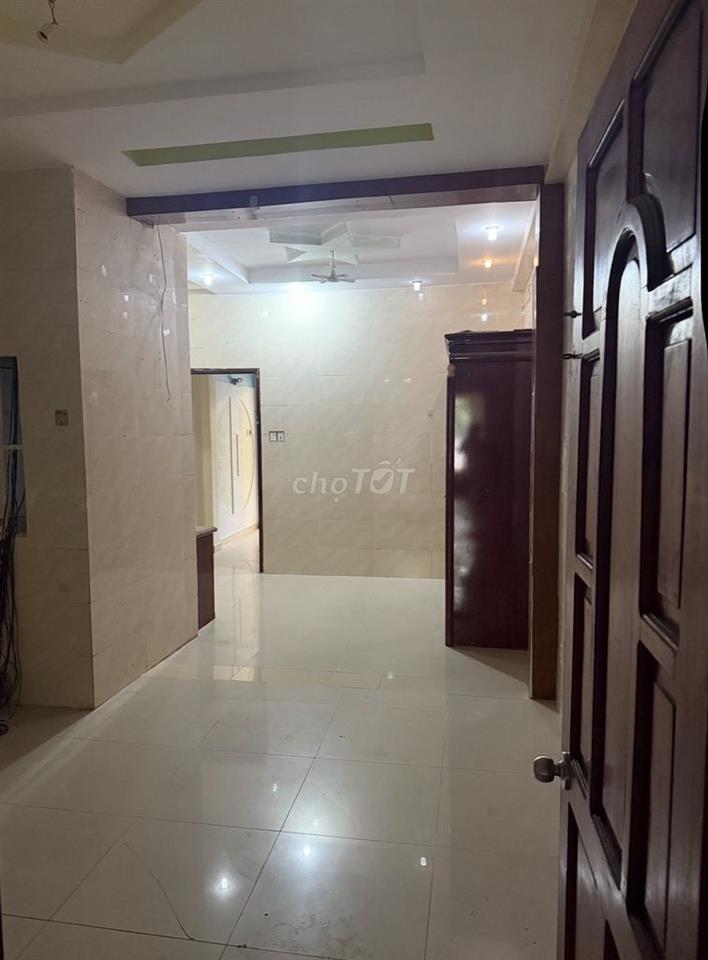 Chính chủ nhà gần Đầm Sen giảm mạnh cho người mua thiện chí