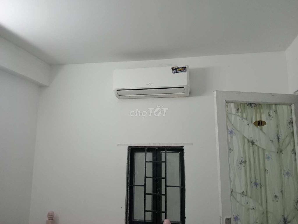Phòng dịch vụ máy lạnh giường nệm 
