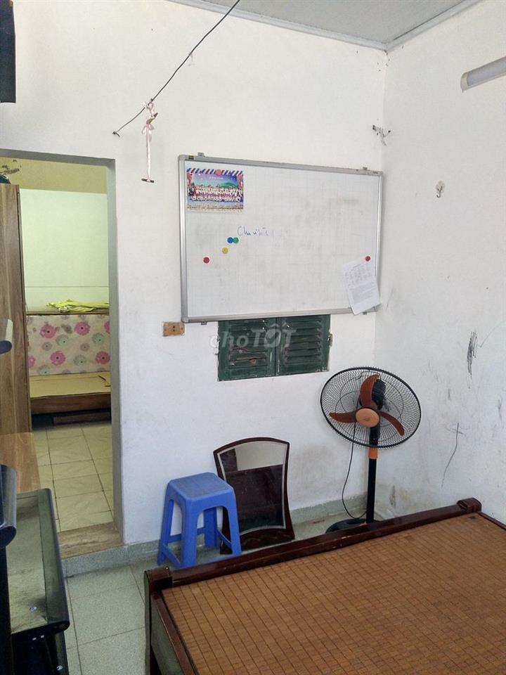 Cho thuê NR 3PN, 2WC, 22m2 x 3 tầng tại Ngõ 218, Chợ Khâm Thiên